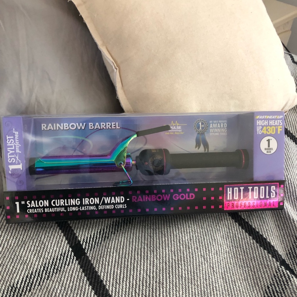 NEVER USED hot tools curling iron